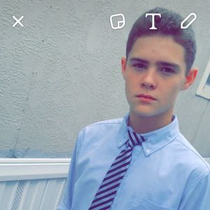 Meet your Posher, Troy